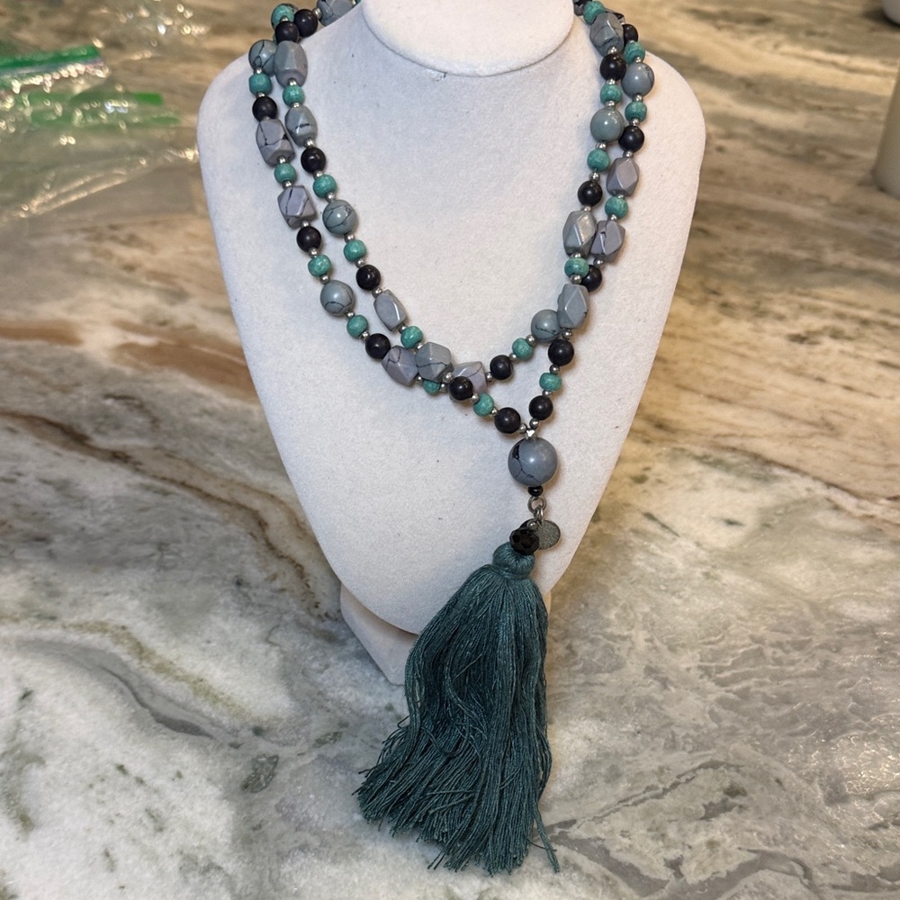 Chic Multicolor Beaded Necklace with Tassel